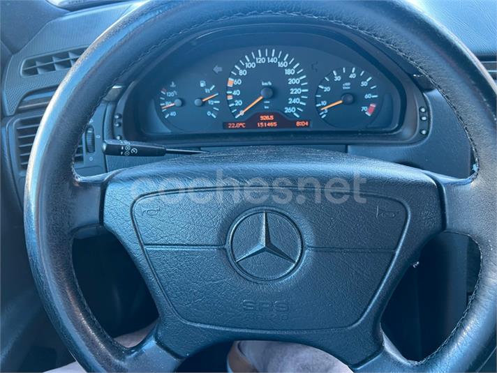 MERCEDES-BENZ Clase E 320 AVANTGARDE 4p.